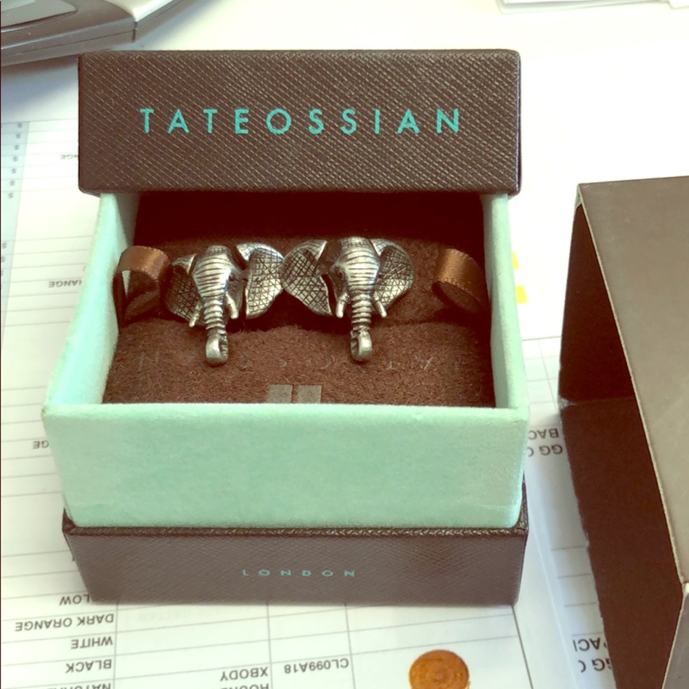 Tate ossian elephant pewter cuff links.